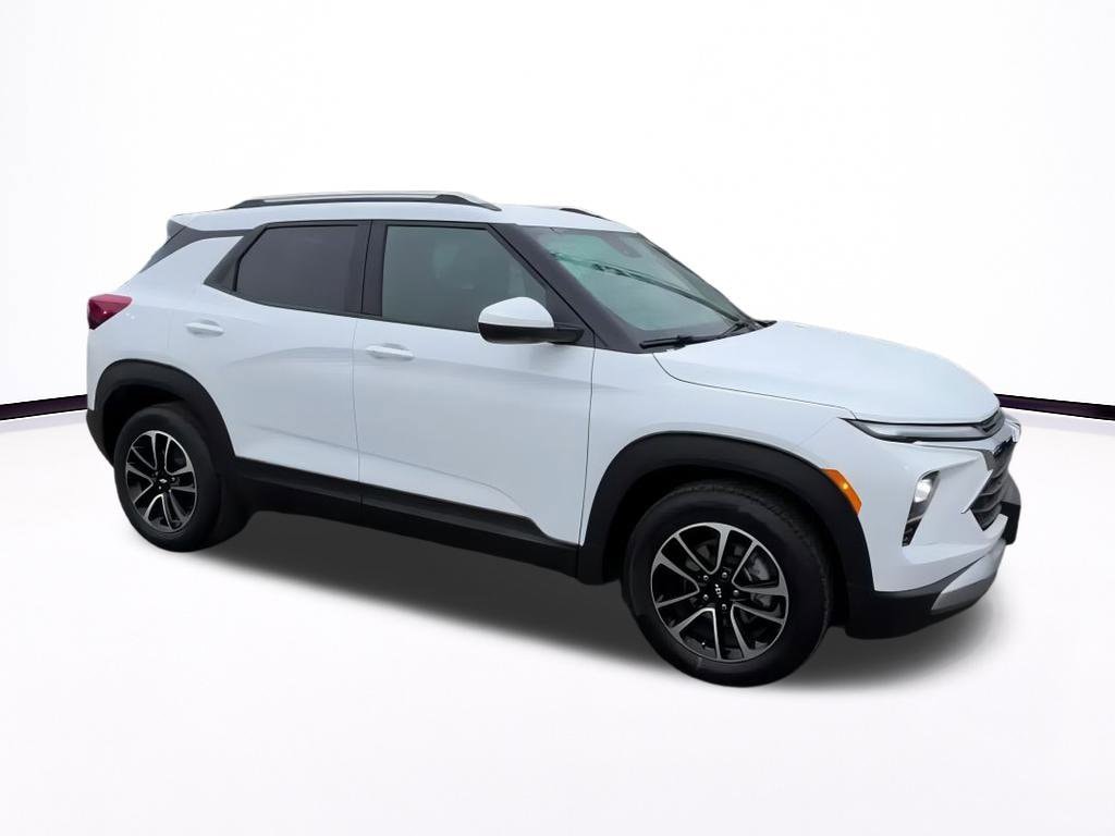 Thumbnail: 2025 Chevrolet TrailBlazer - 2
