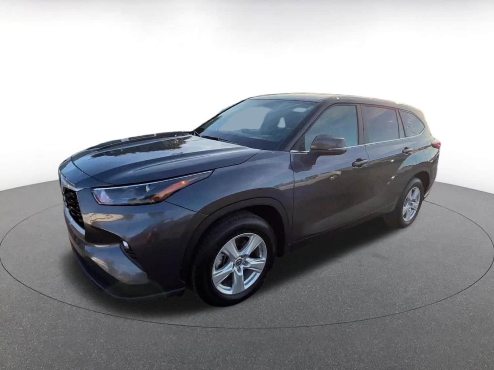 Thumbnail: 2025 Toyota Highlander - 8