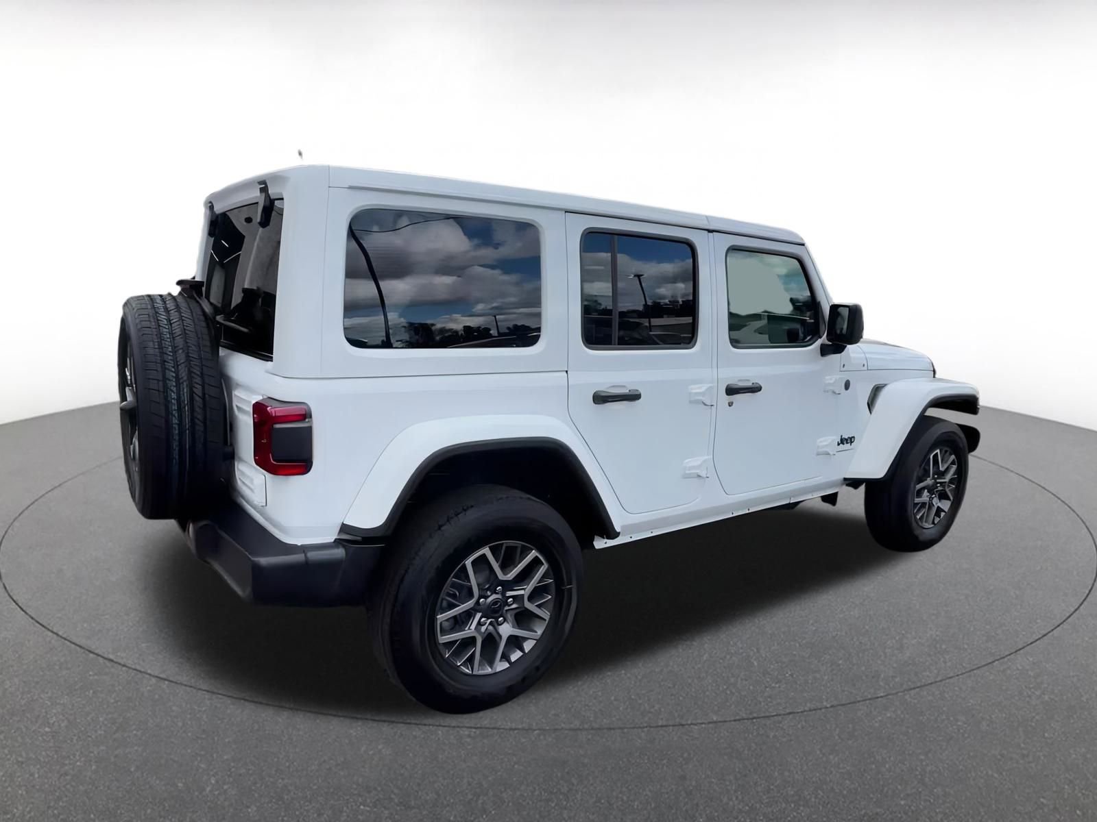 Thumbnail: 2025 Jeep Wrangler - 15