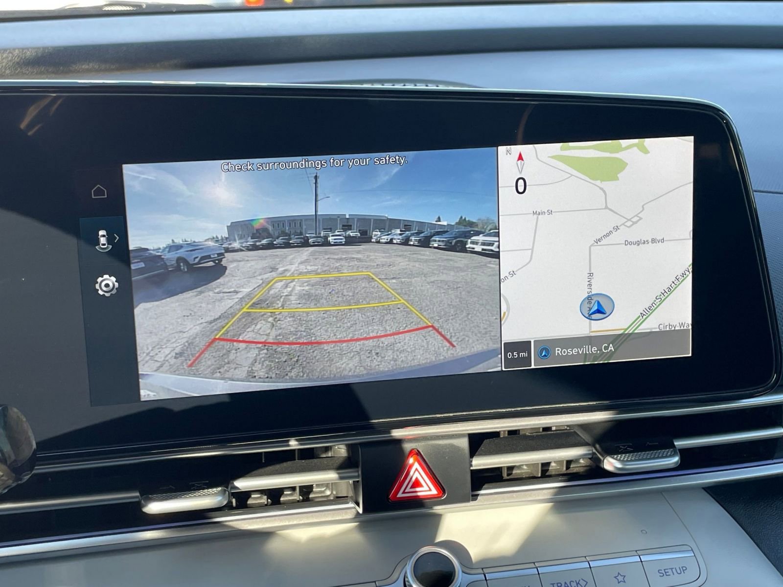 Thumbnail: 2025 Hyundai Elantra - 24