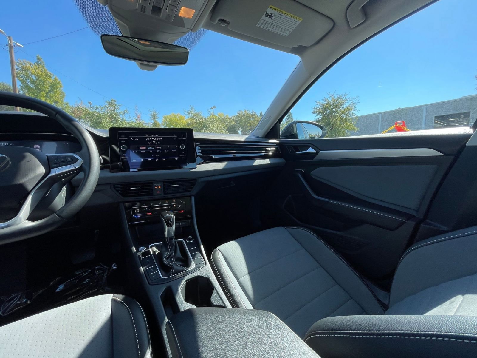 Thumbnail: 2025 Volkswagen Jetta - 34