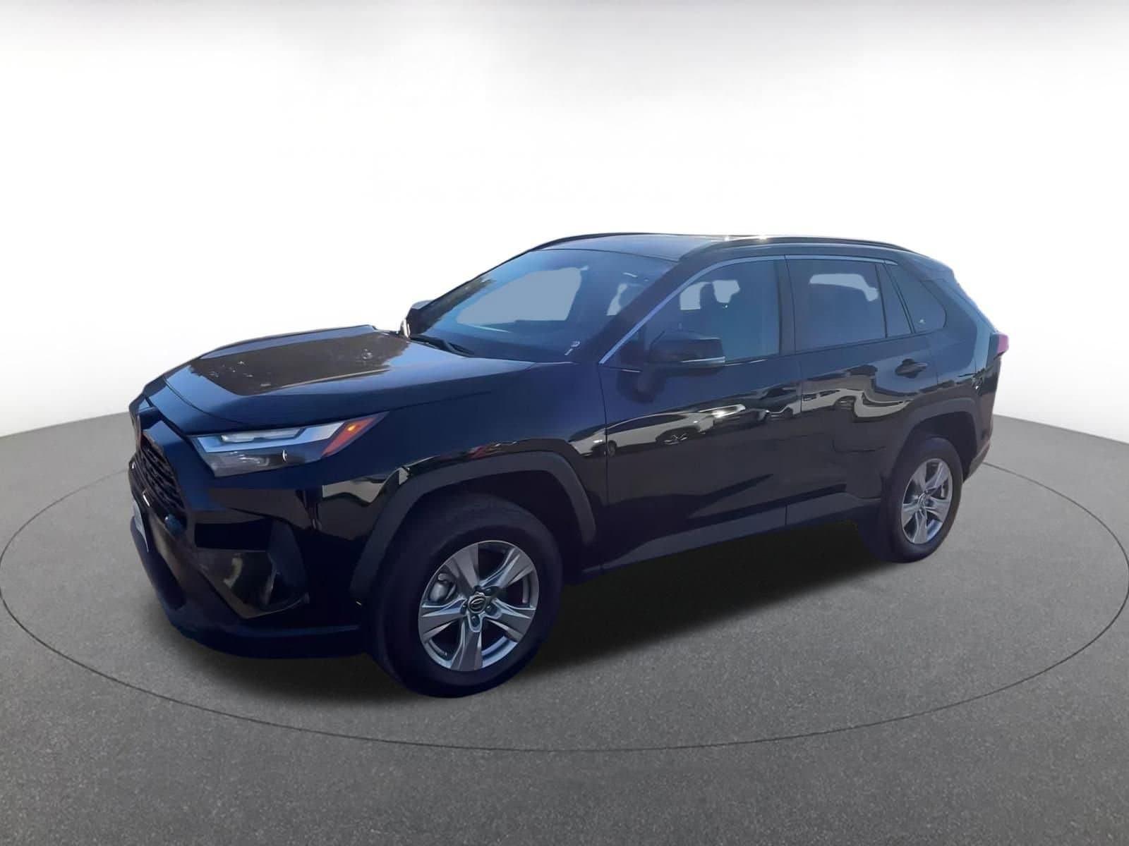 Thumbnail: 2025 Toyota RAV4 - 12