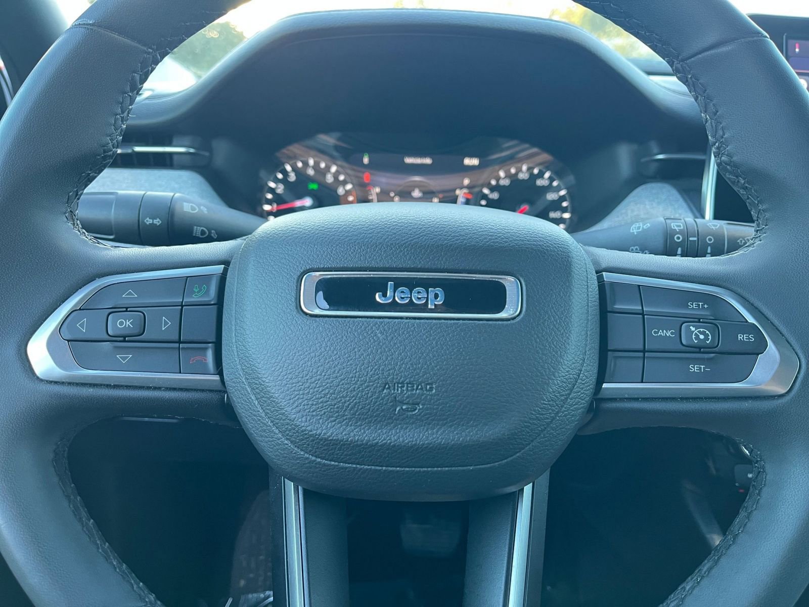 Thumbnail: 2025 Jeep Compass - 27
