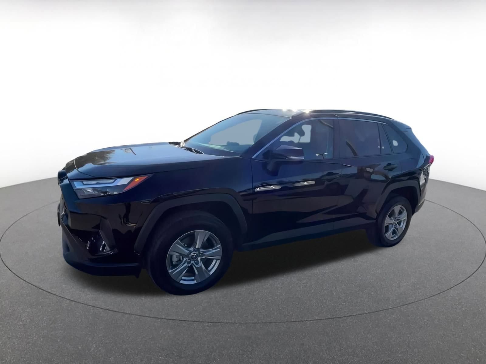 Thumbnail: 2025 Toyota RAV4 - 8