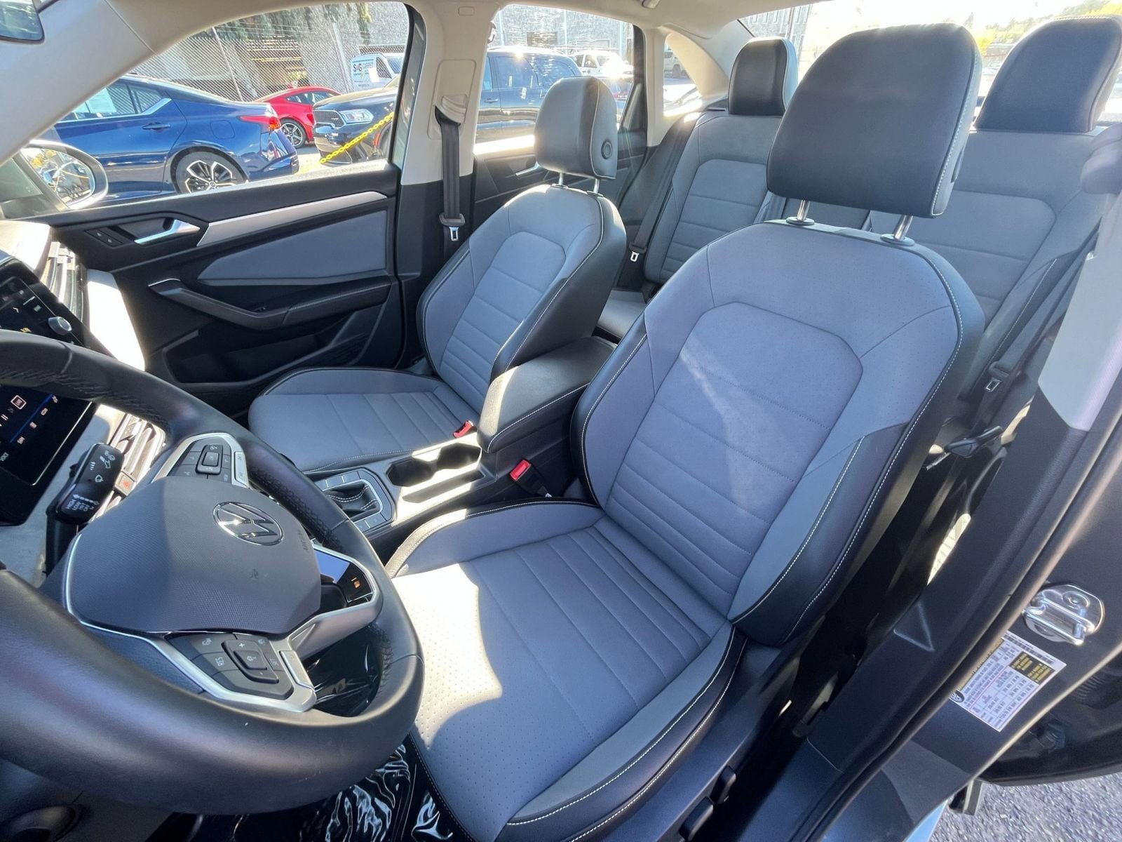 Thumbnail: 2025 Volkswagen Jetta - 35