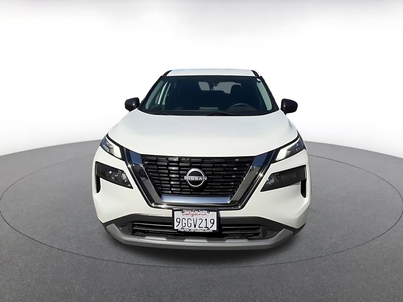 Thumbnail: 2023 Nissan Rogue - 4