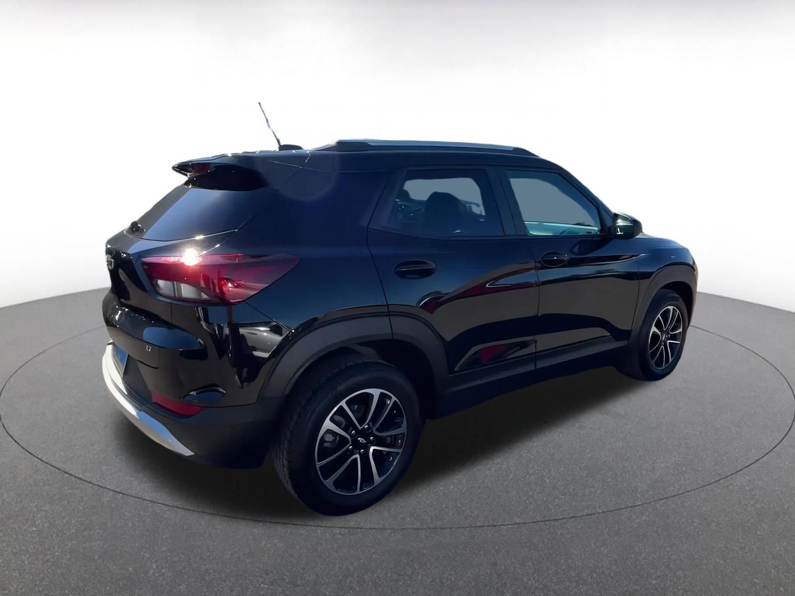 Thumbnail: 2025 Chevrolet TrailBlazer - 15