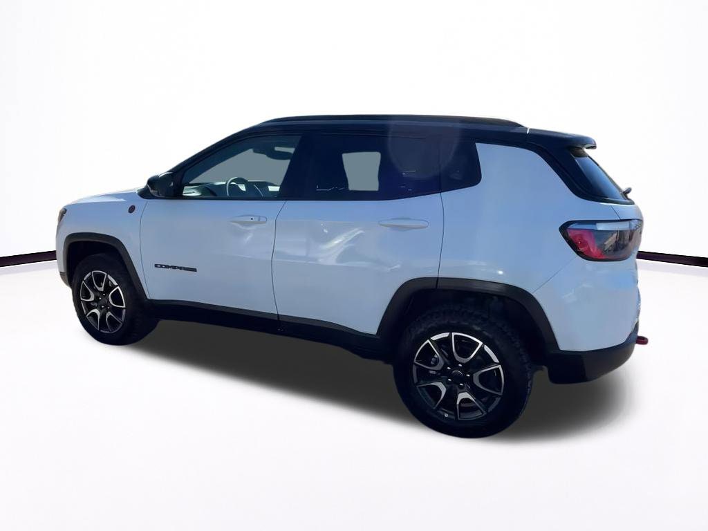 Thumbnail: 2025 Jeep Compass - 10