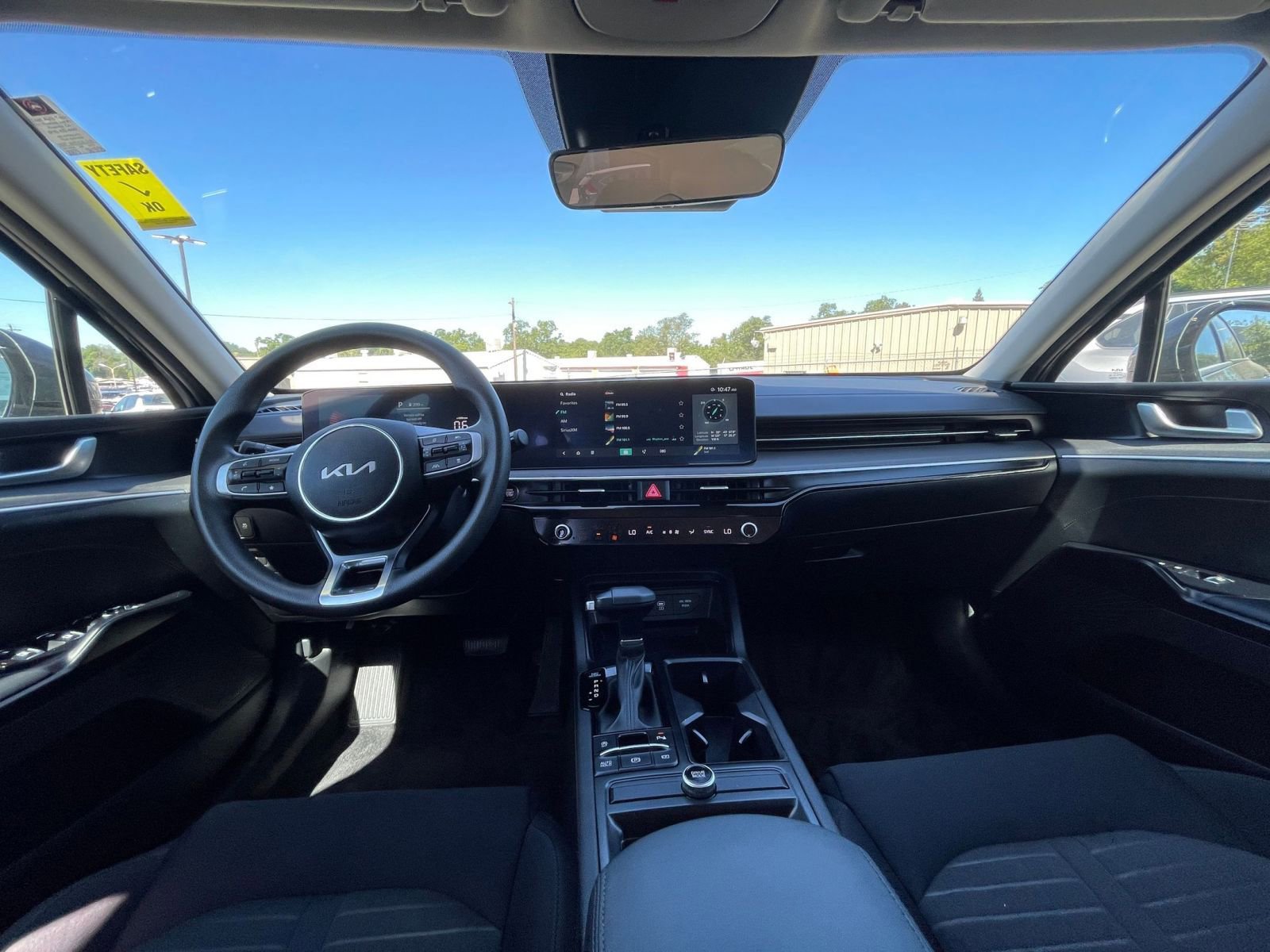 Thumbnail: 2025 Kia K5 - 32