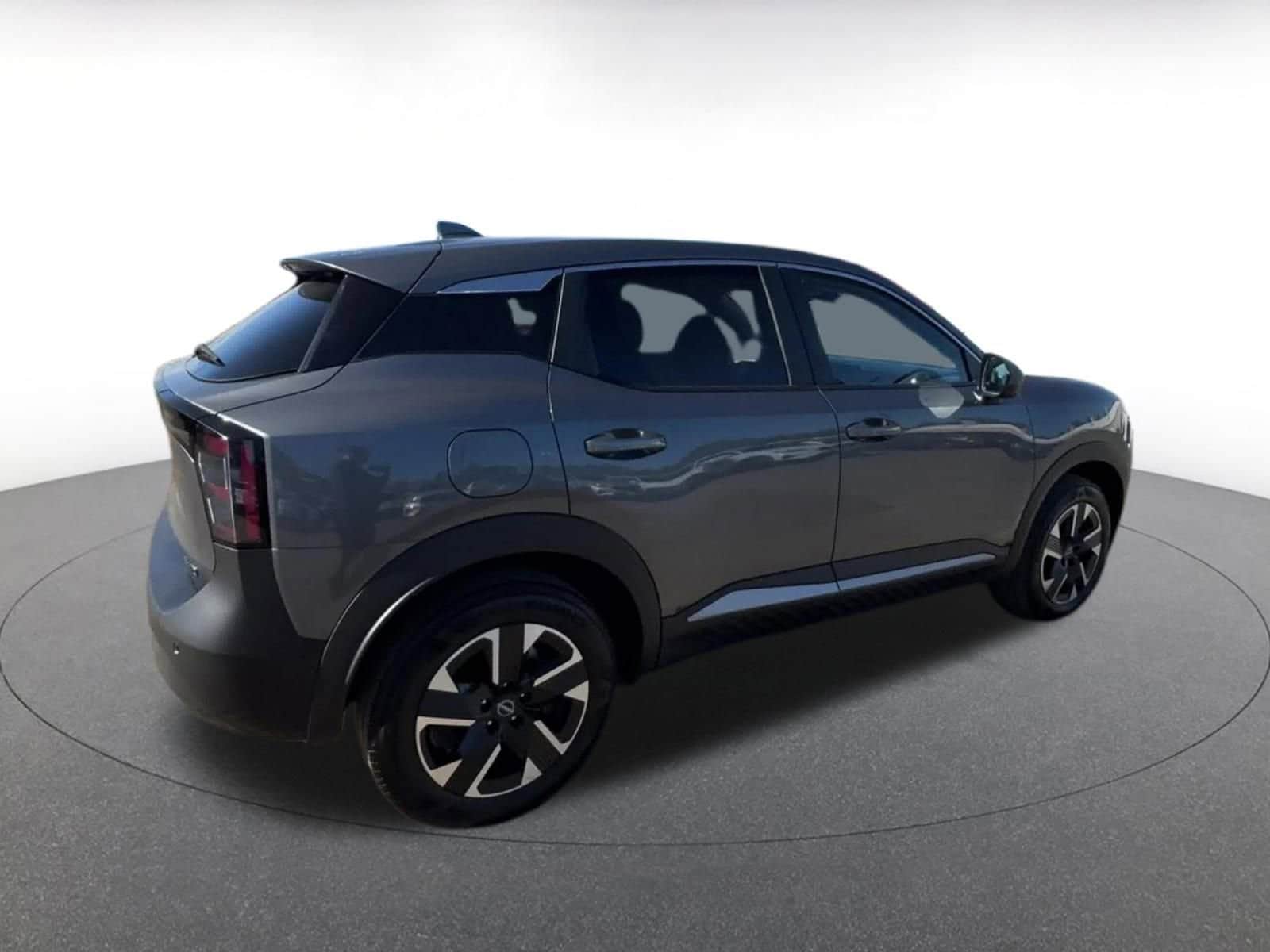 Thumbnail: 2025 Nissan Kicks - 14