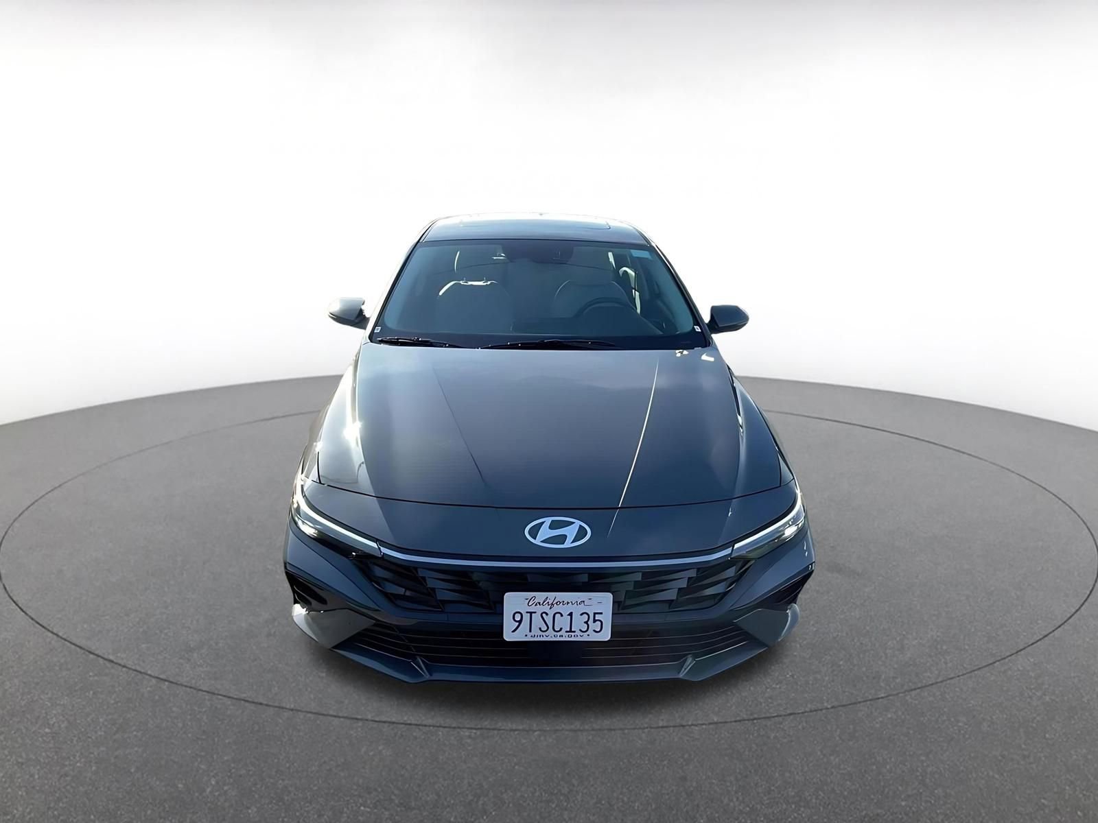 Thumbnail: 2025 Hyundai Elantra - 4