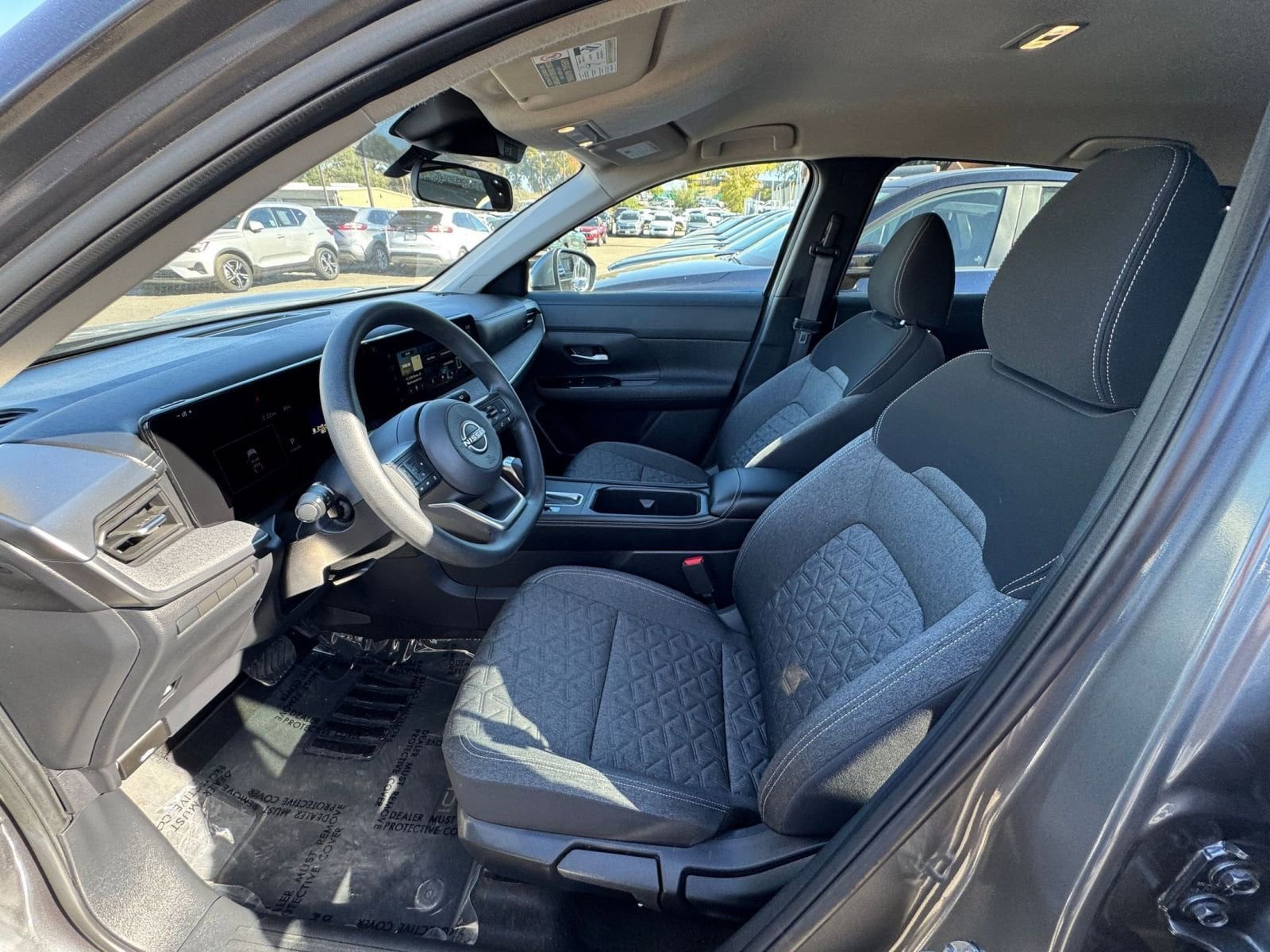 Thumbnail: 2025 Nissan Kicks - 24