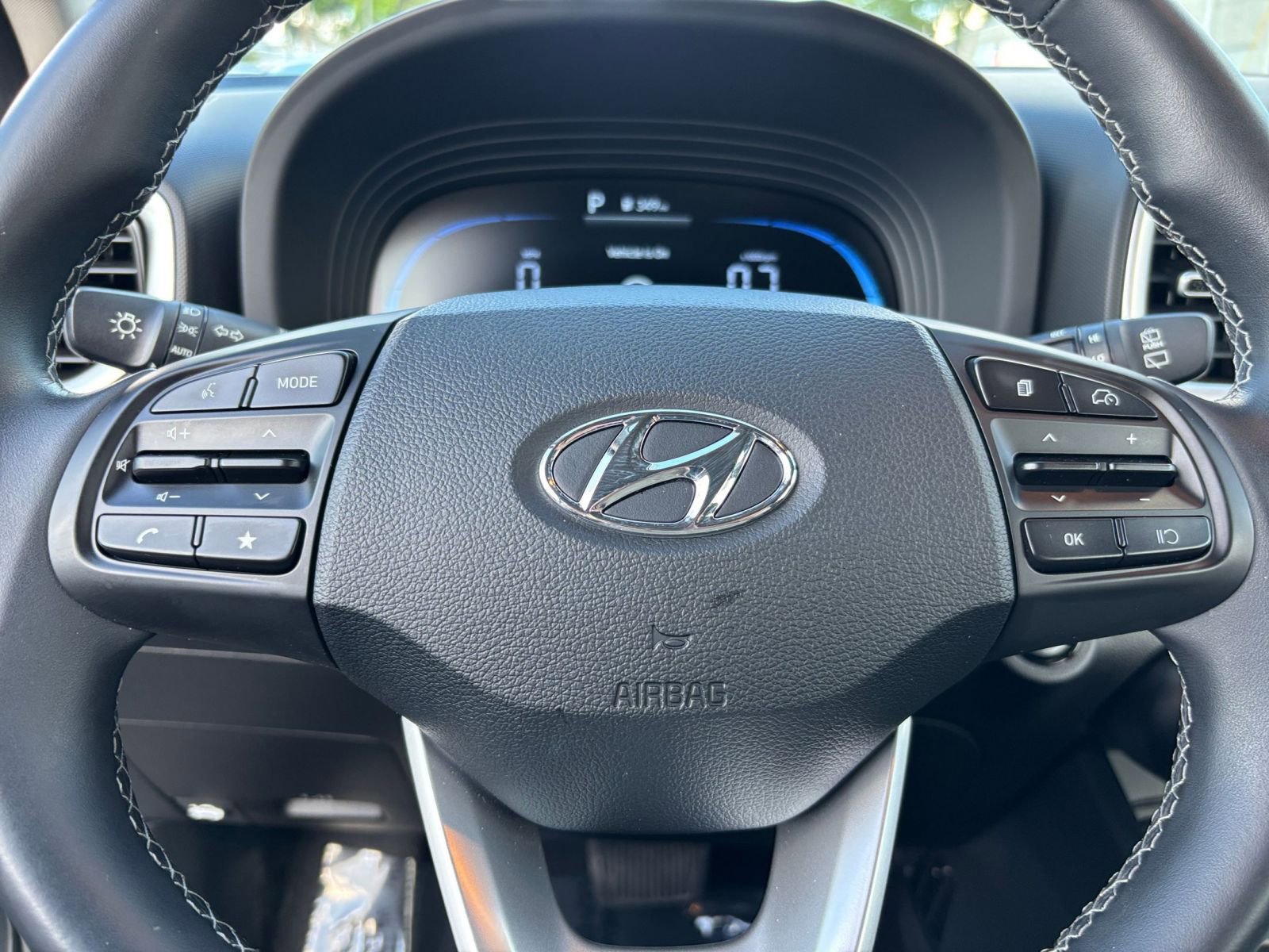 Thumbnail: 2025 Hyundai Venue - 27