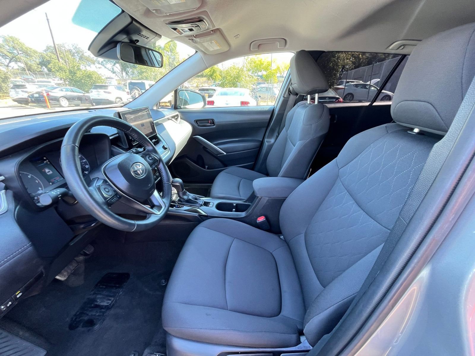 Thumbnail: 2025 Toyota Corolla Cross - 25