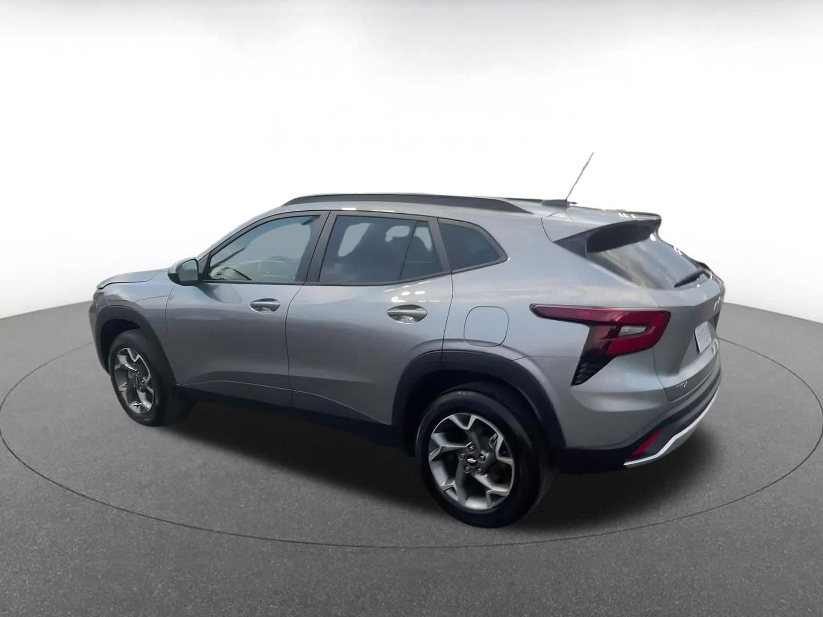 Thumbnail: 2025 Chevrolet Trax - 10