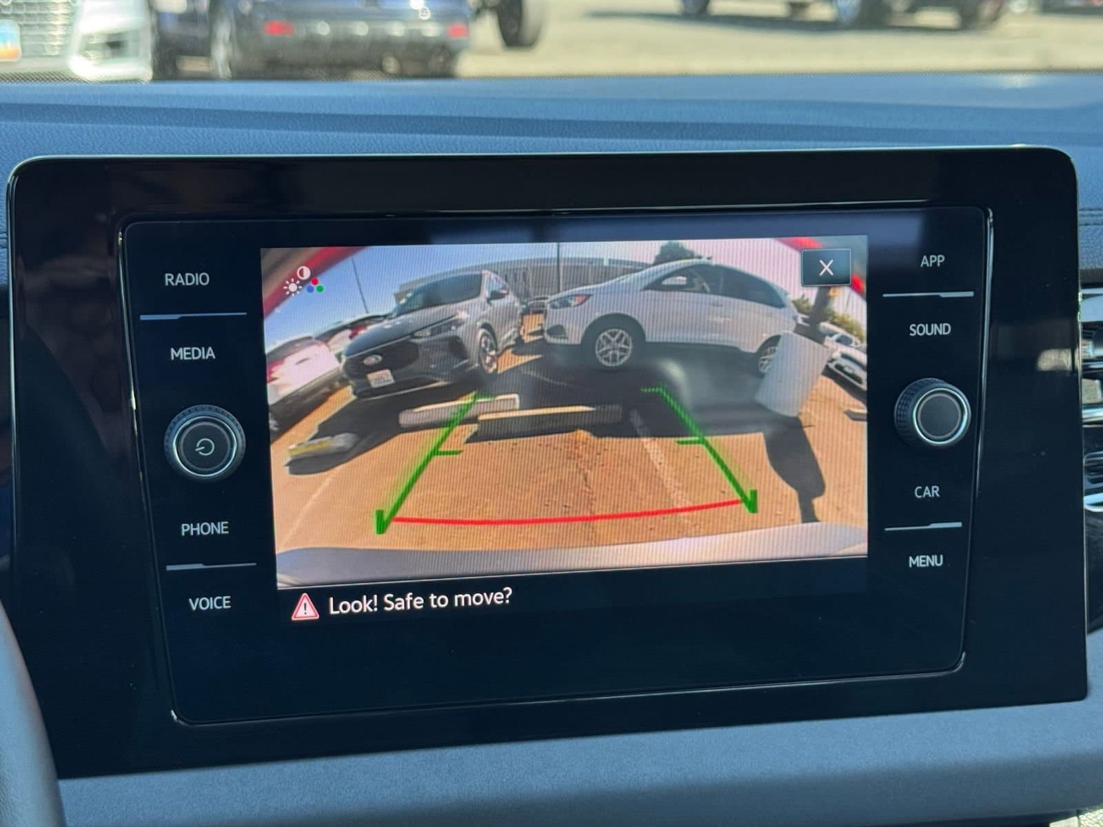 Thumbnail: 2025 Volkswagen Jetta - 17