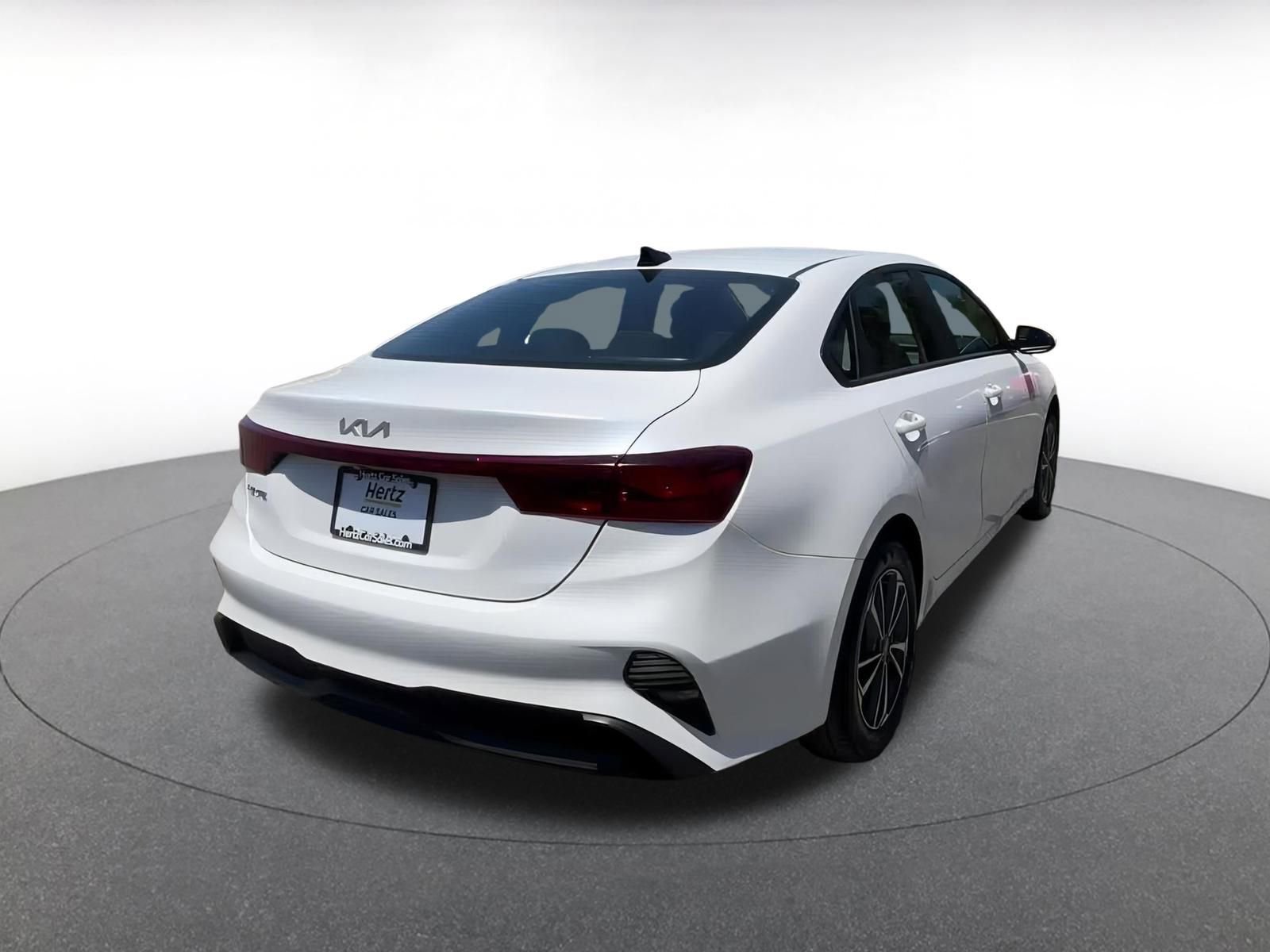 2024 Kia Forte LXS 12