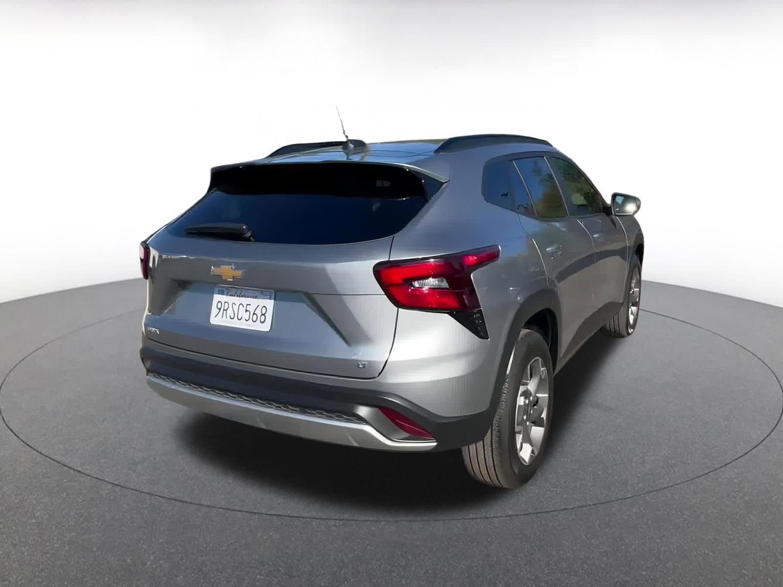 Thumbnail: 2025 Chevrolet Trax - 11