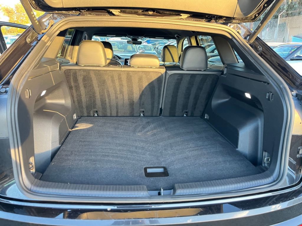 Thumbnail: 2025 Volkswagen Atlas - 28