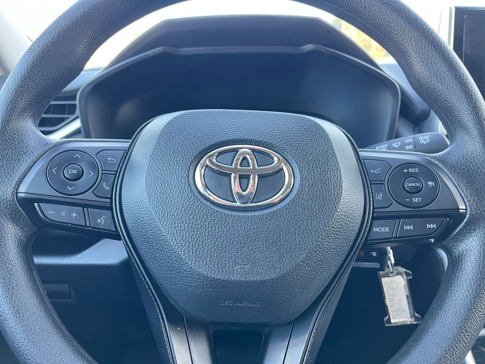 Thumbnail: 2025 Toyota RAV4 - 27