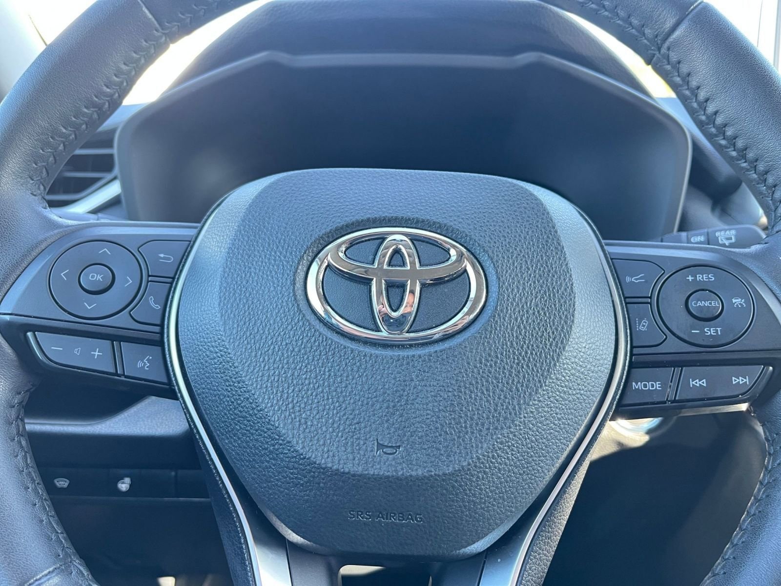 Thumbnail: 2025 Toyota RAV4 - 28