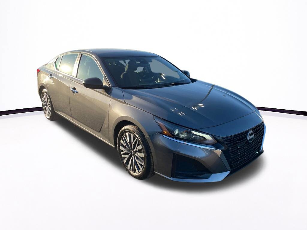 Thumbnail: 2025 Nissan Altima - 1