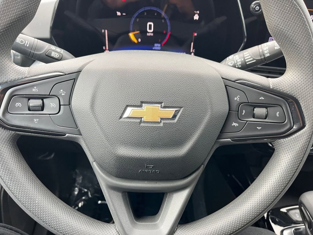 Thumbnail: 2025 Chevrolet Trax - 22