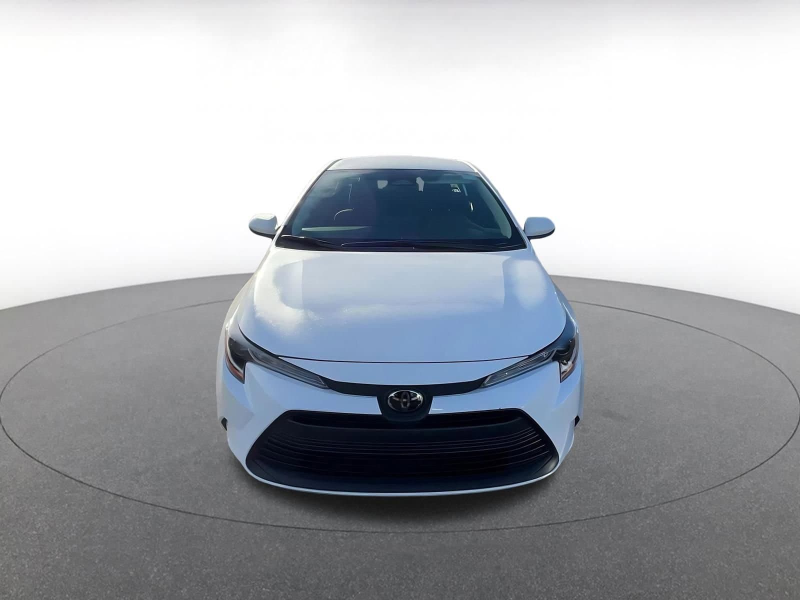 Thumbnail: 2025 Toyota Corolla - 4