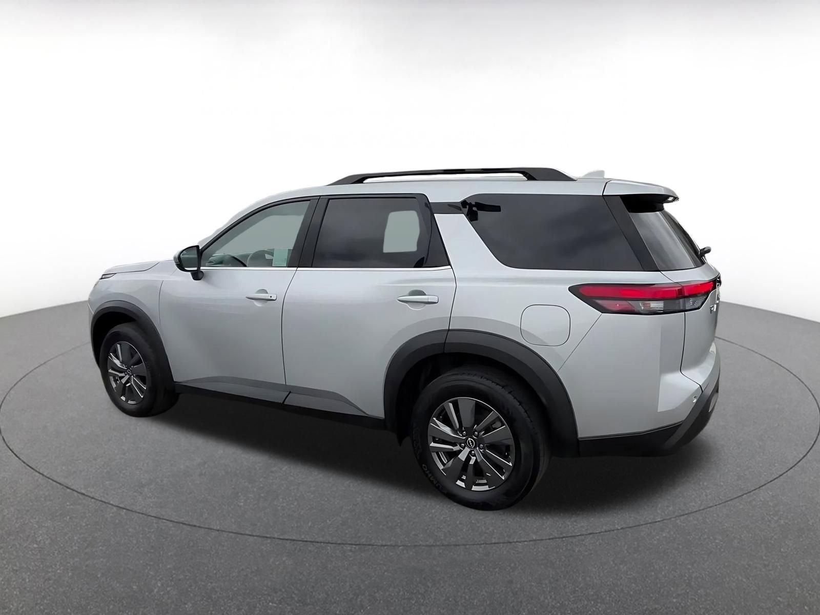 Thumbnail: 2025 Nissan Pathfinder - 10
