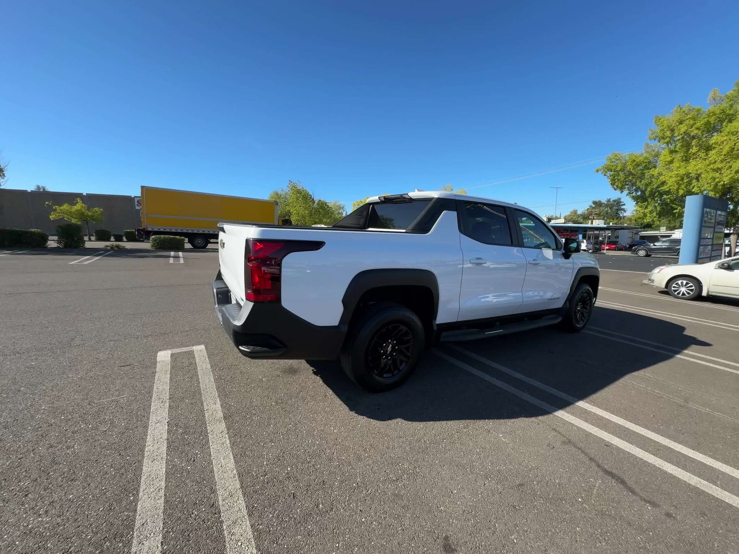 2024 Chevrolet Silverado EV Work Truck 3