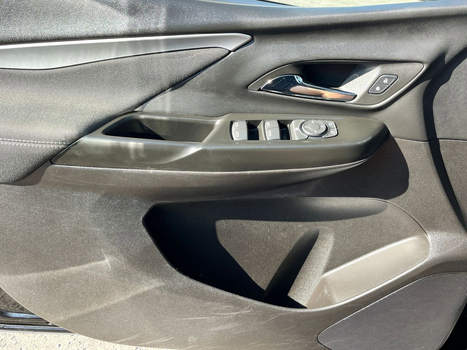 Thumbnail: 2023 Chevrolet Bolt EV - 27