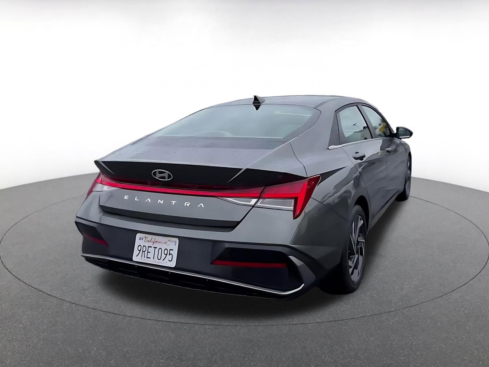 Thumbnail: 2025 Hyundai Elantra - 14