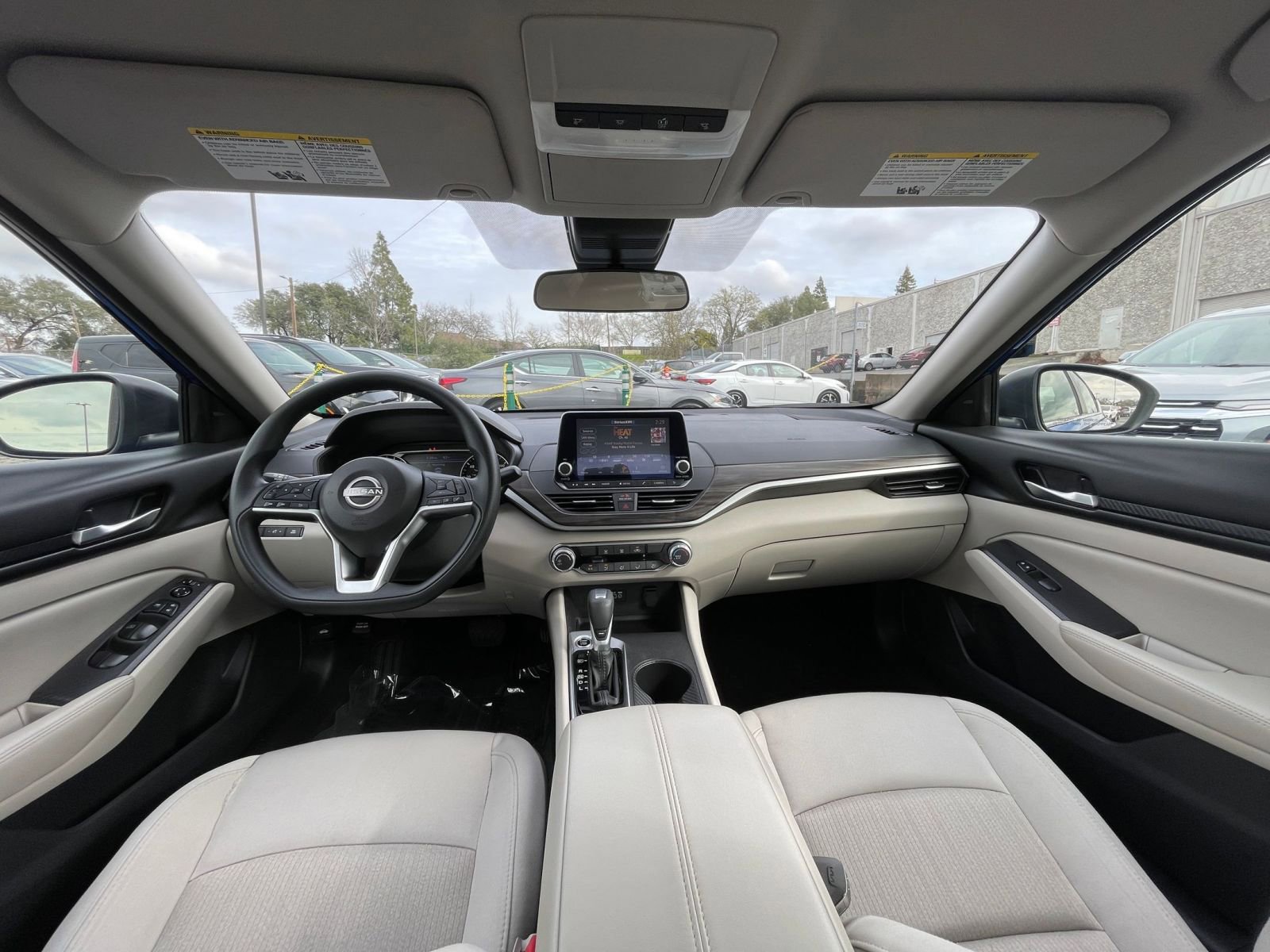 Thumbnail: 2025 Nissan Altima - 33