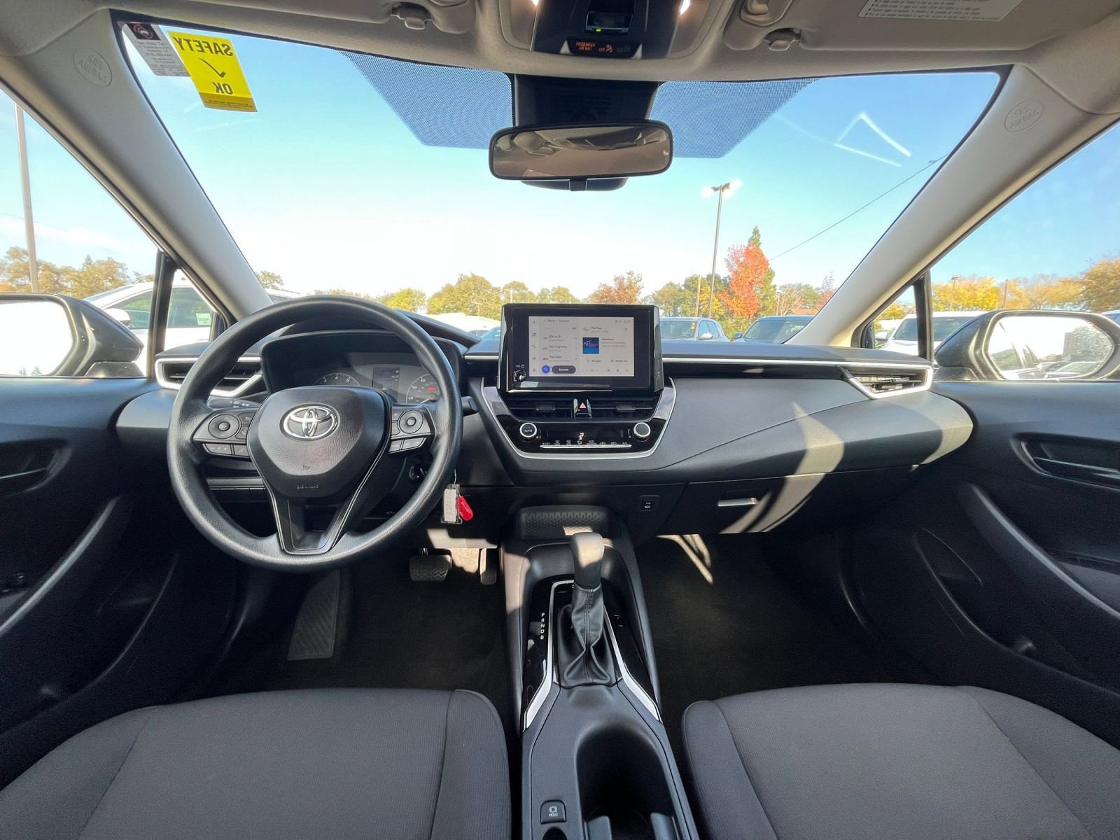 Thumbnail: 2025 Toyota Corolla - 31