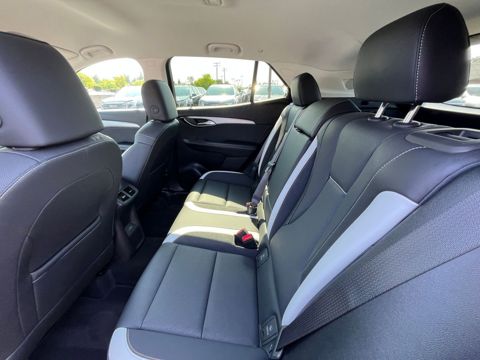 Thumbnail: 2024 Buick Envision - 25