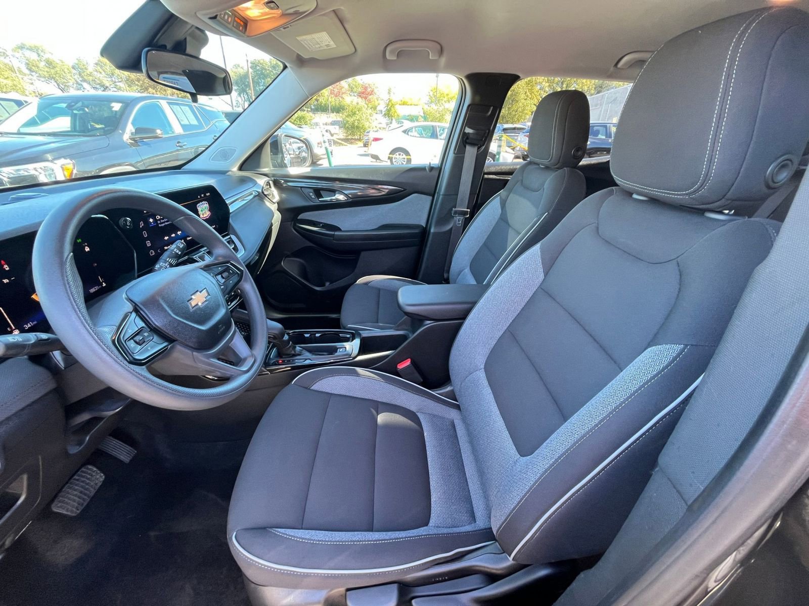 Thumbnail: 2025 Chevrolet TrailBlazer - 24