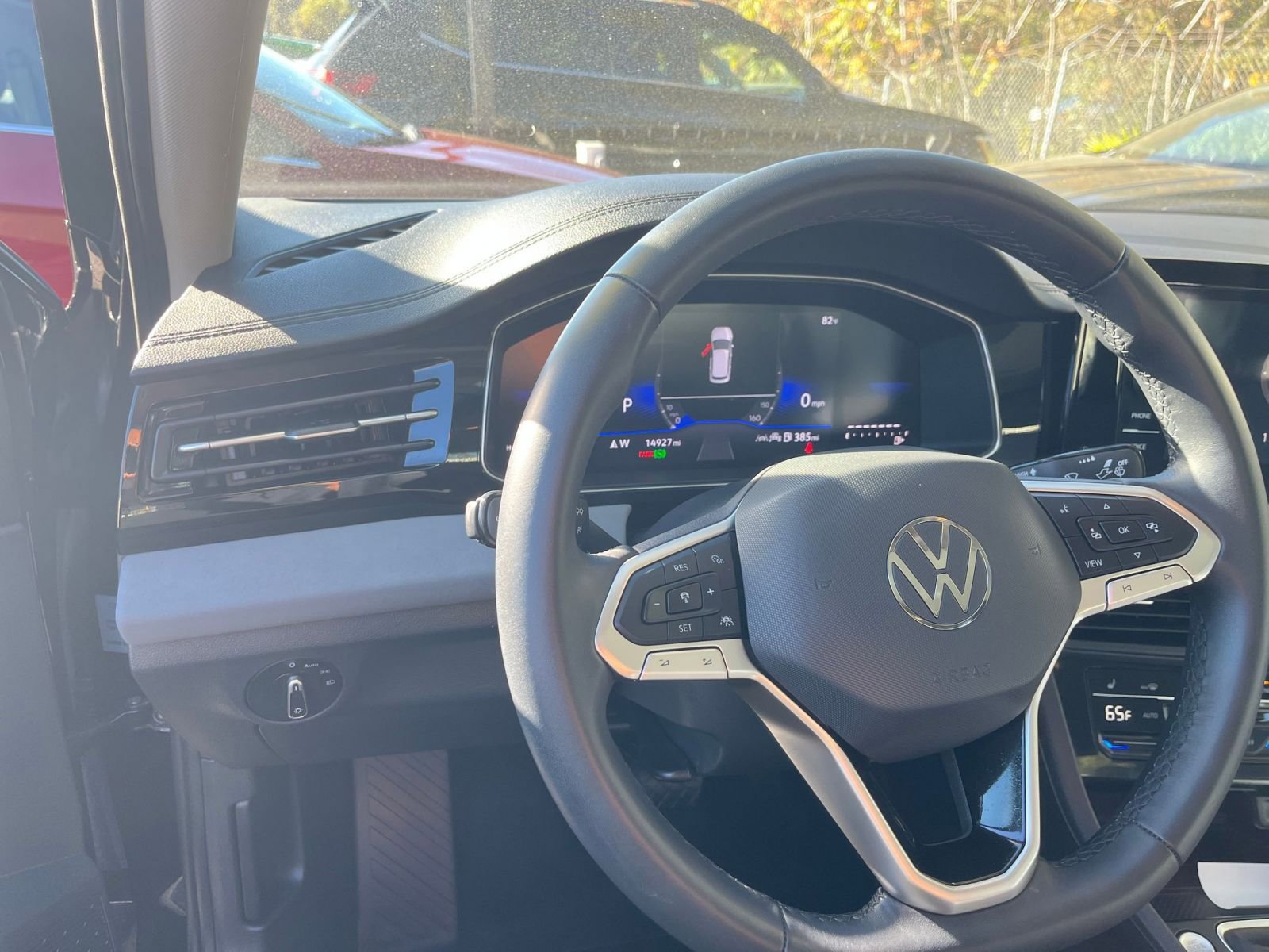 Thumbnail: 2025 Volkswagen Jetta - 32