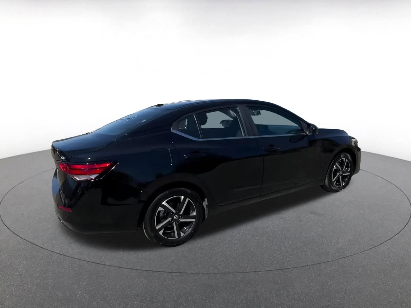 Thumbnail: 2024 Nissan Sentra - 15