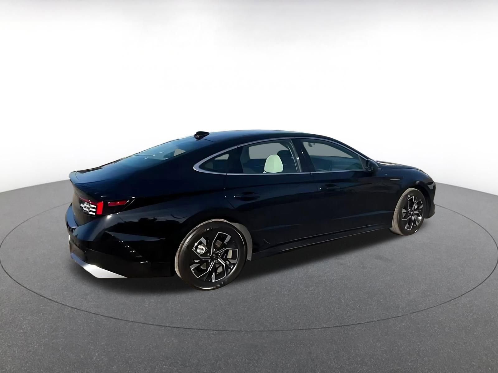 Thumbnail: 2025 Hyundai Sonata - 14