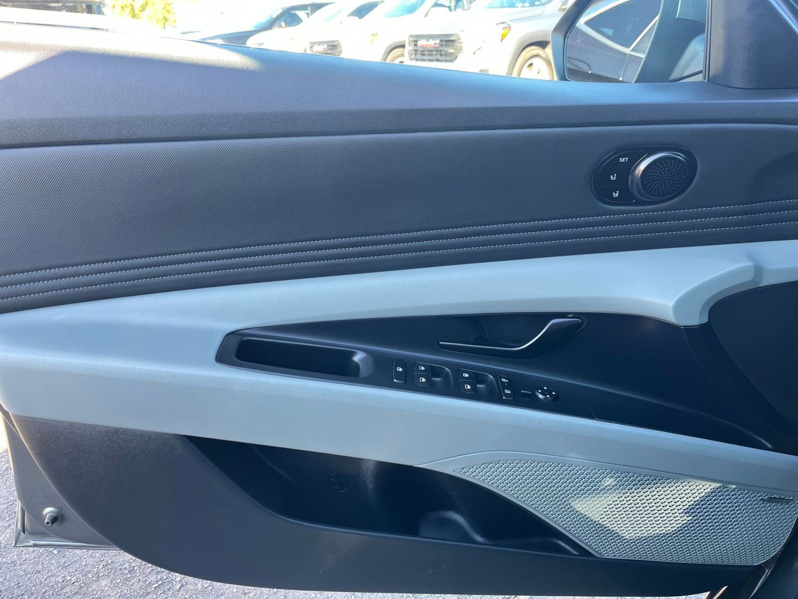 Thumbnail: 2025 Hyundai Elantra - 20