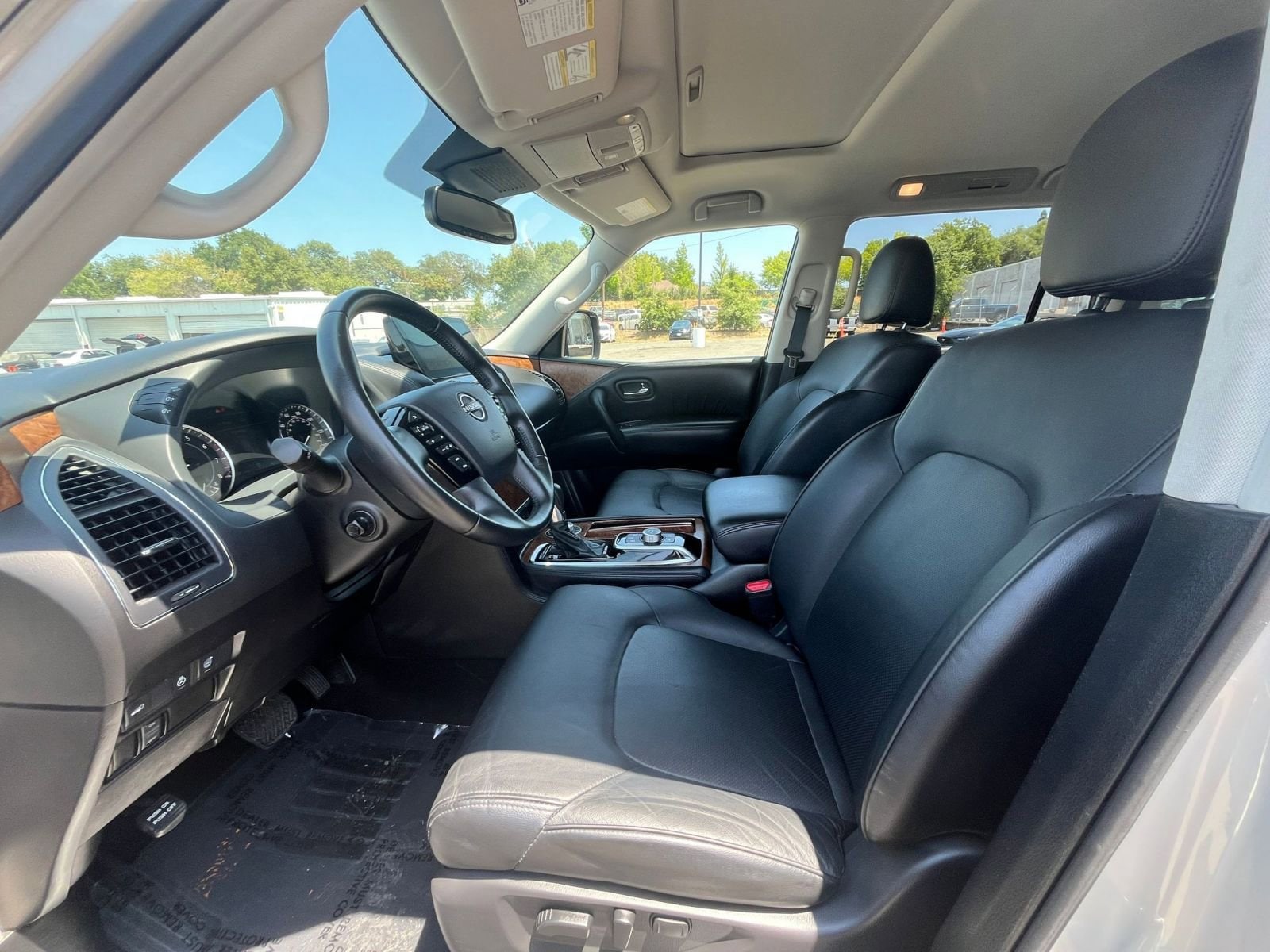 2023 Nissan Armada SL 27