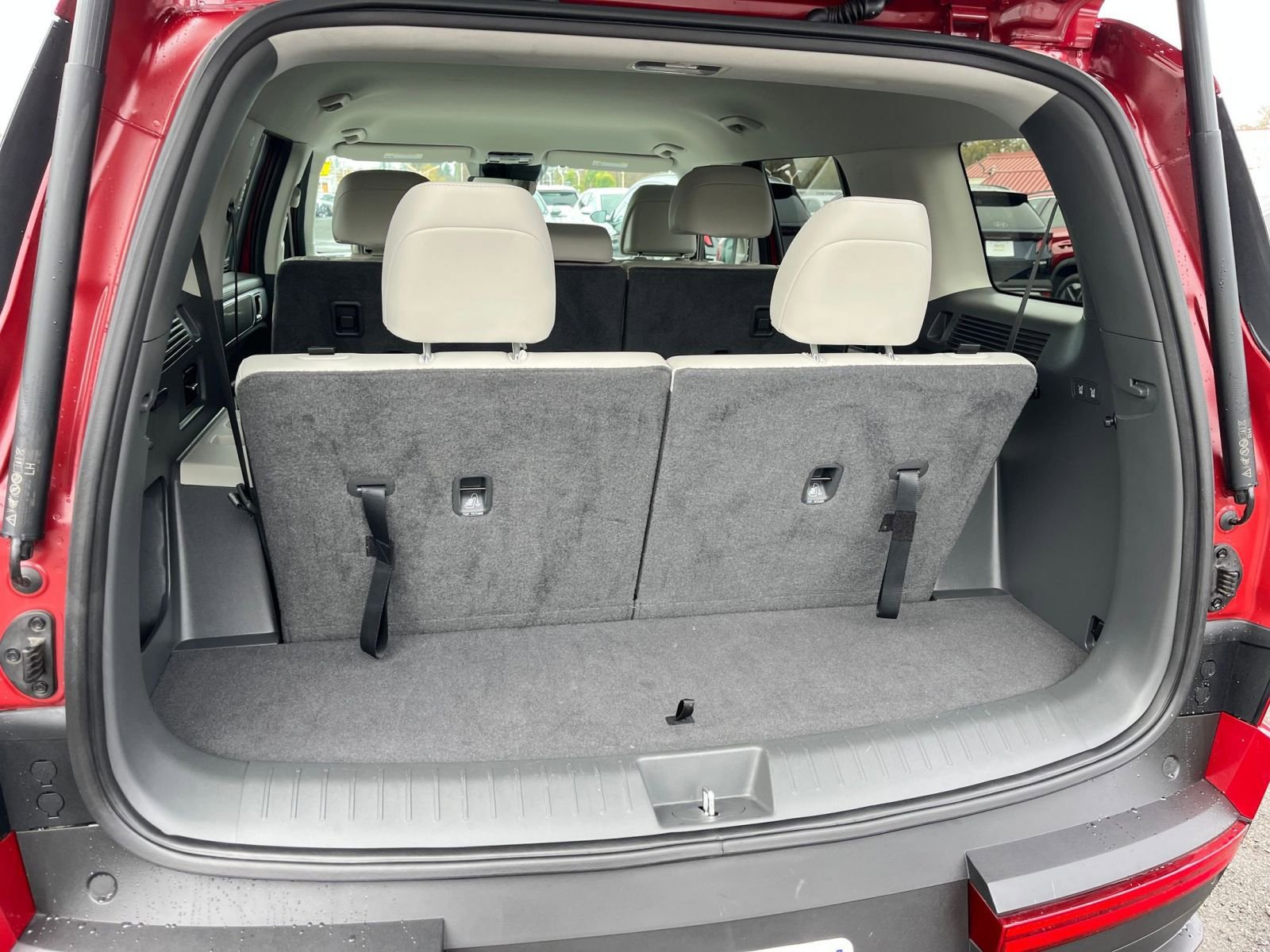 Thumbnail: 2025 Hyundai Santa Fe - 33