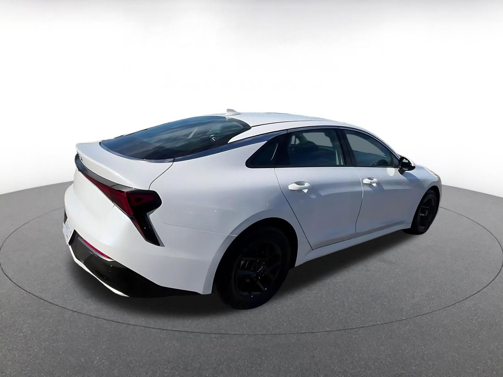 Thumbnail: 2025 Kia K5 - 15