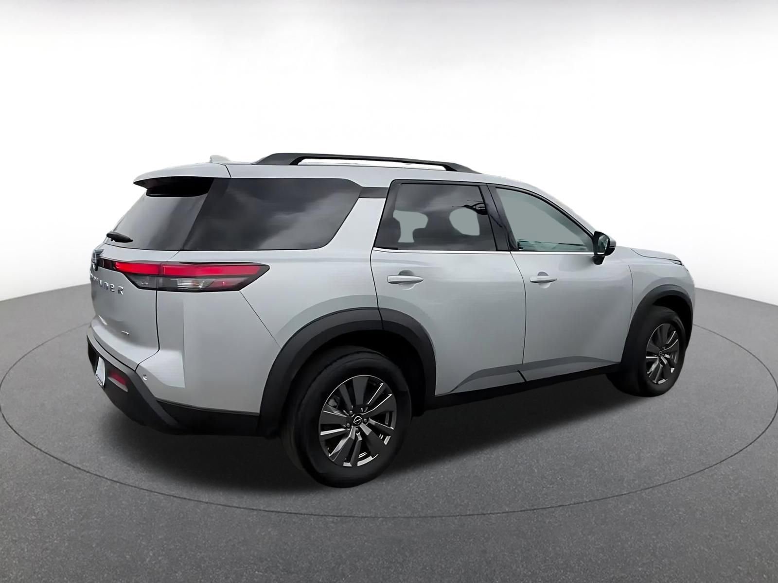 Thumbnail: 2025 Nissan Pathfinder - 15