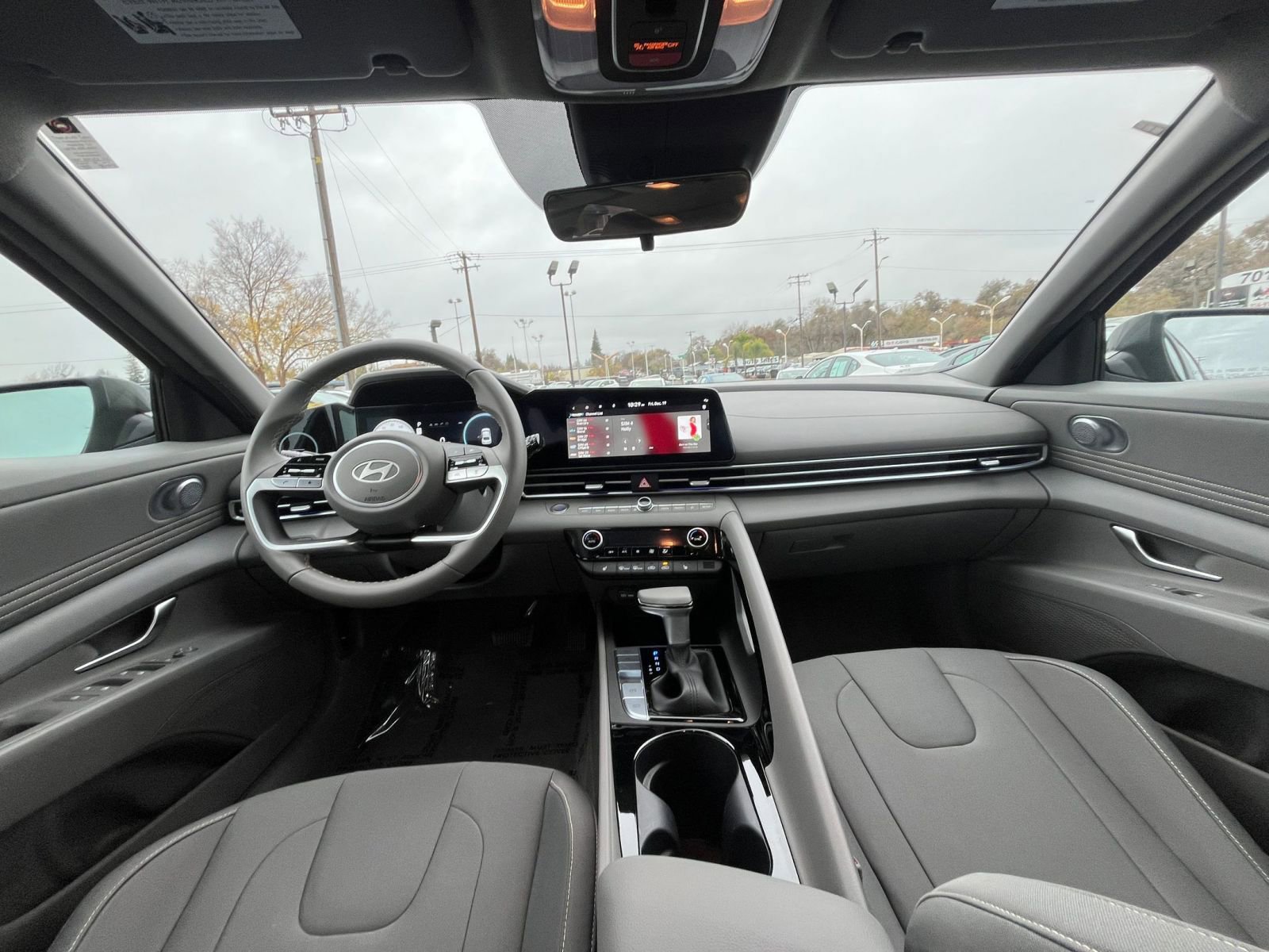 Thumbnail: 2025 Hyundai Elantra - 31