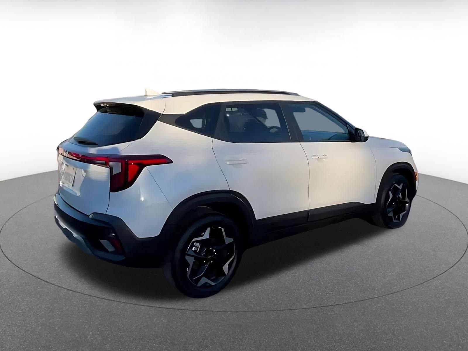 Thumbnail: 2025 Kia Seltos - 15