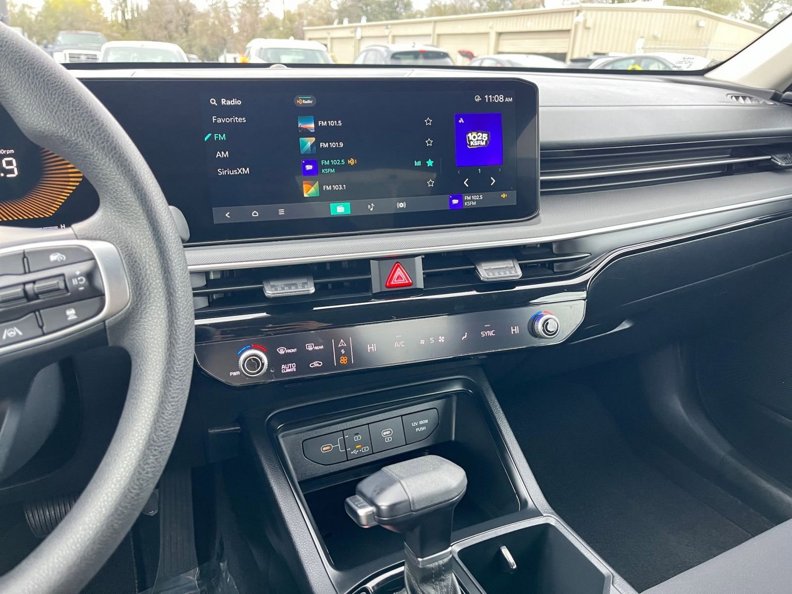 Thumbnail: 2025 Kia K5 - 17