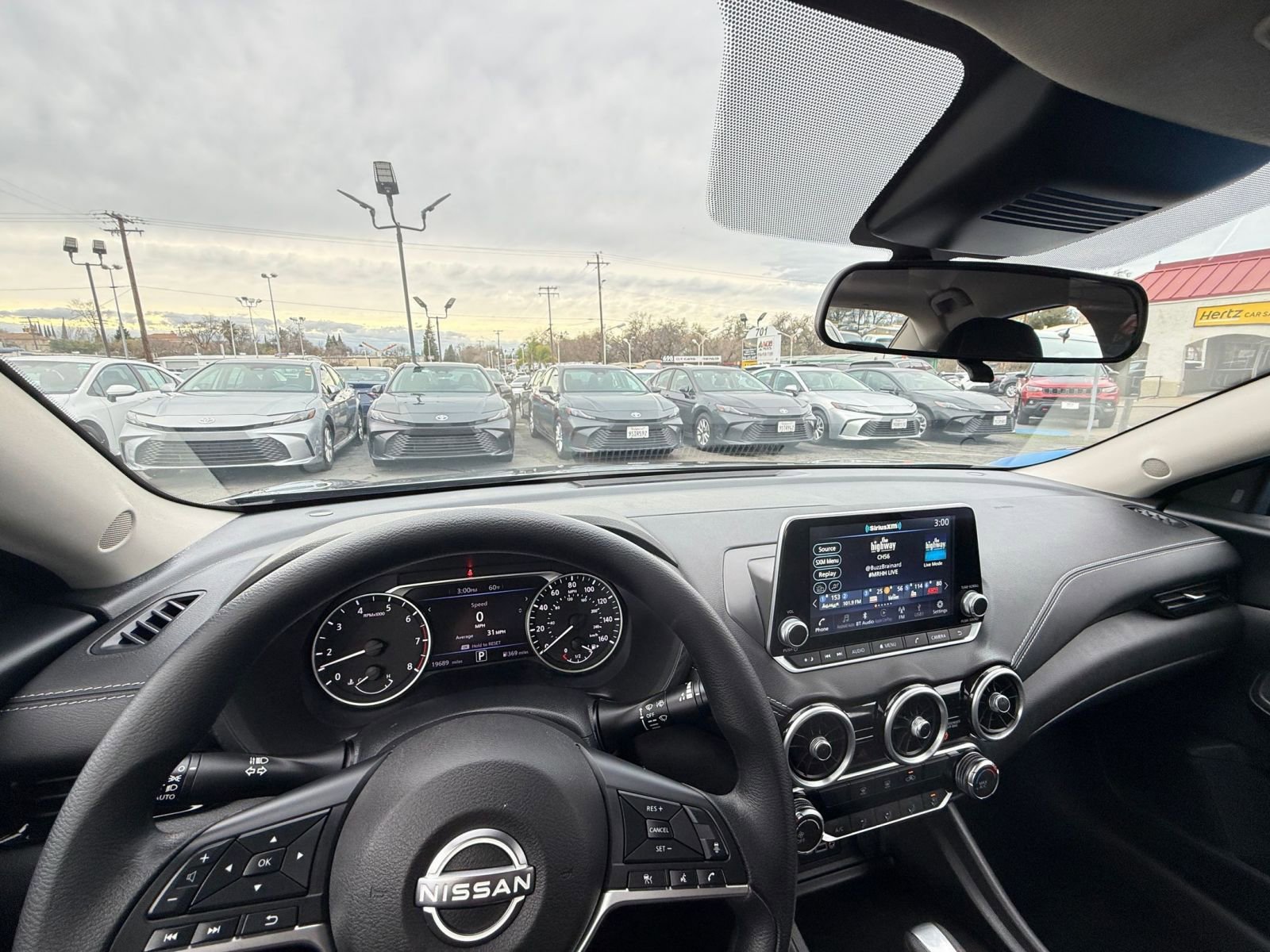 Thumbnail: 2025 Nissan Sentra - 33