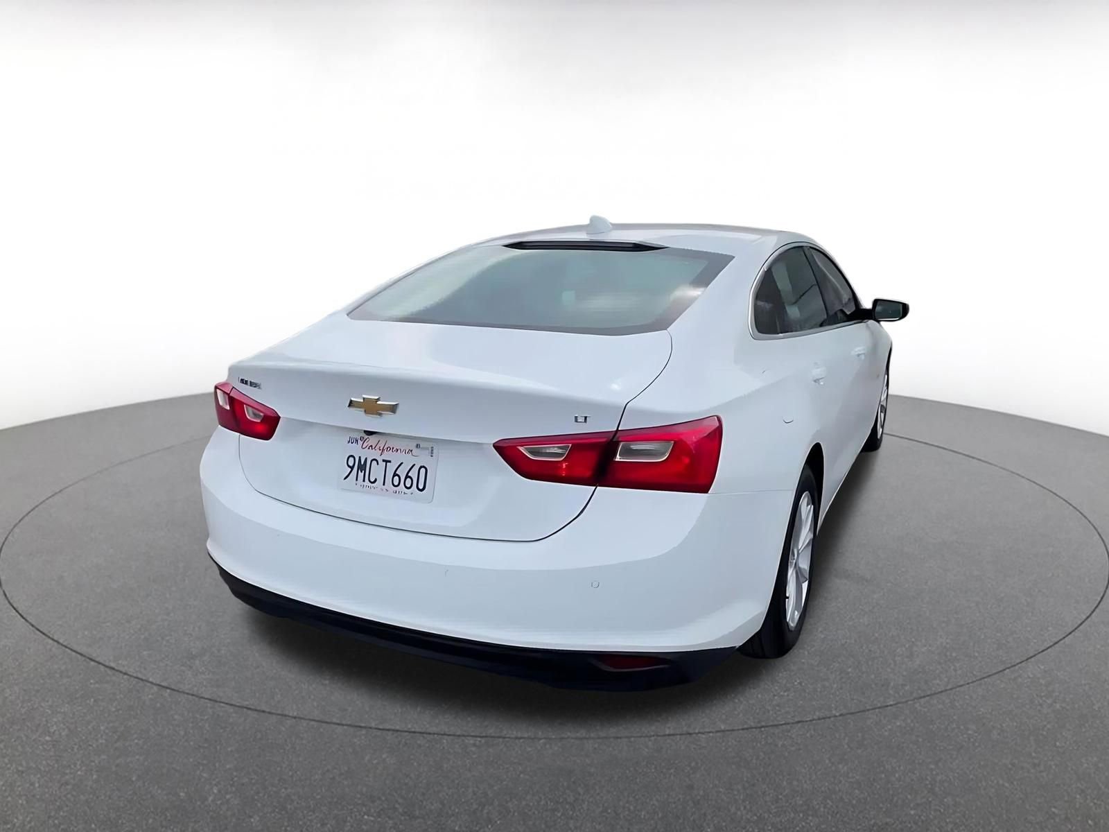 Thumbnail: 2024 Chevrolet Malibu - 14