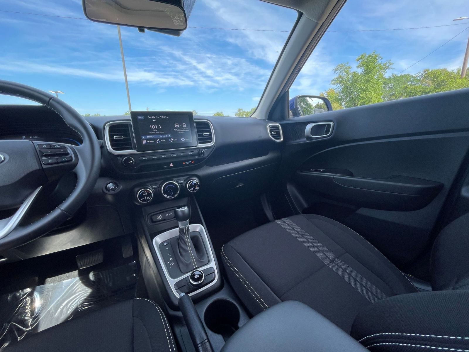 Thumbnail: 2025 Hyundai Venue - 35